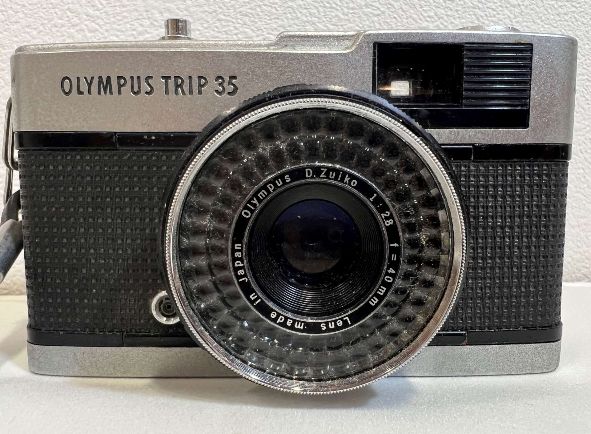 OLYMPUS TRIP35