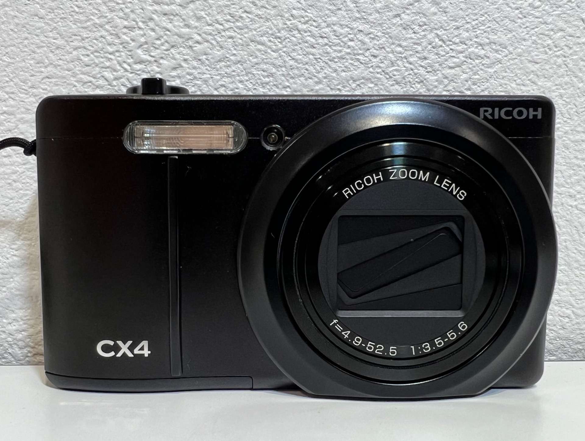 RICOH CX4