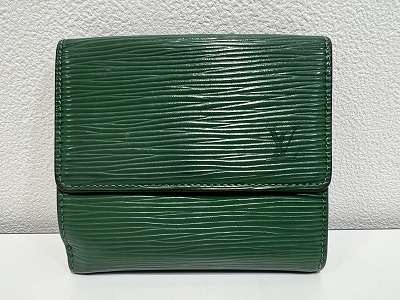 Louis Vuitton エピ ポルト モネ お買取りです