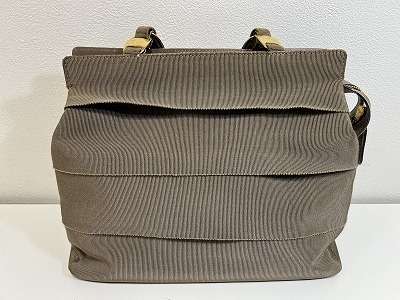 Ferragamoハンドバッグ　お買取りです