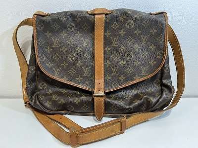 Louis Vuitton モノグラム ソミュール お買取りです